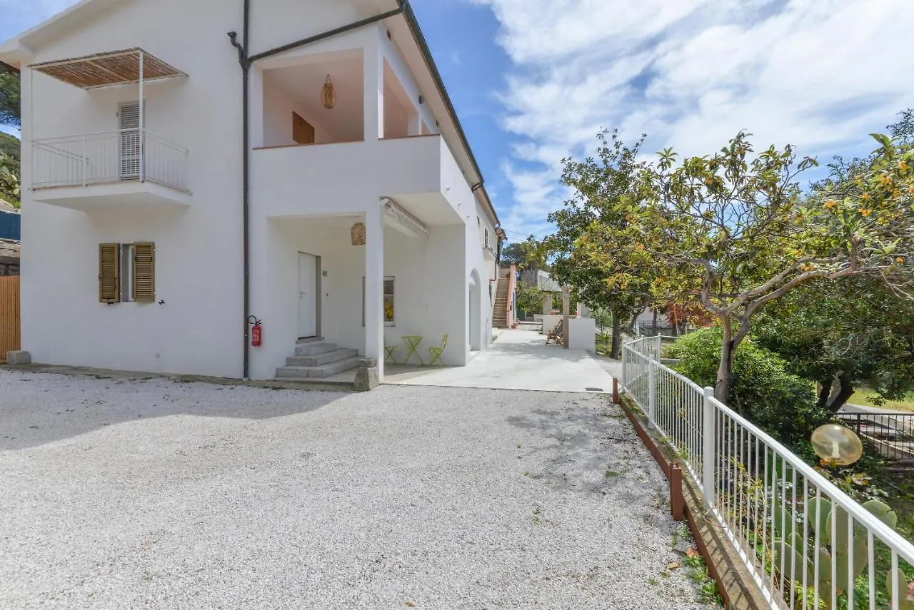 Casa Magnolia Apartment Seccheto 0*,  Italy